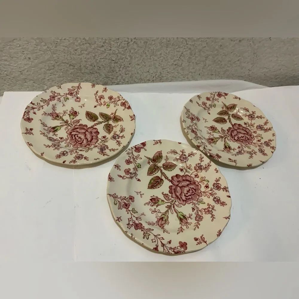 Vtg Johnson Bros England Rose Chintz 3 Scalloped Saucers 6” hand engraving G18
